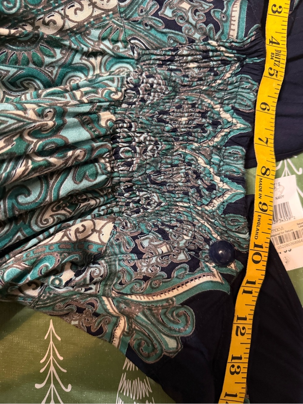 Women’s Green Patterned V-Neck Maxi Dress - Picture 7 of 7